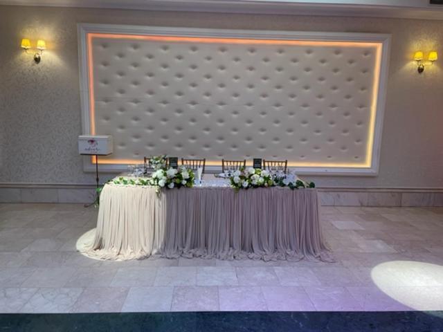 Hotel Tiara プロイェシュティ エクステリア 写真